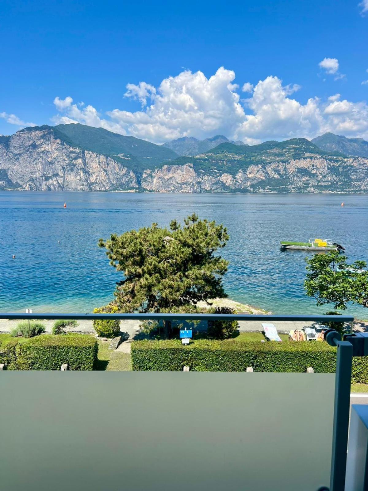 Val Di Sogno Grand View Apartment Malcesine Exterior photo